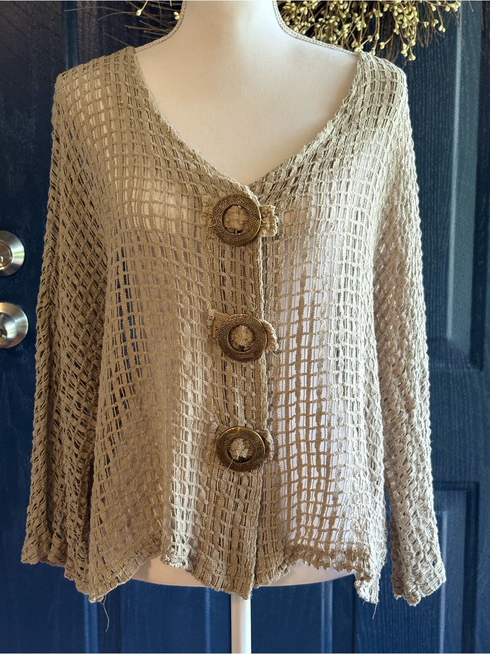 Keren Hart Beige Open Weave Crochet Cardigan L Boho Lagenlook Statement Buttons